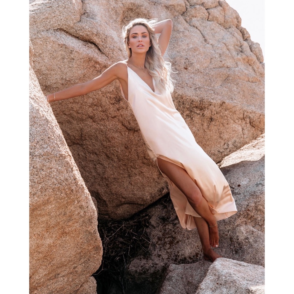 VICI - OPAL SATIN SLIT MAXI DRESS - CHAMPAGNE